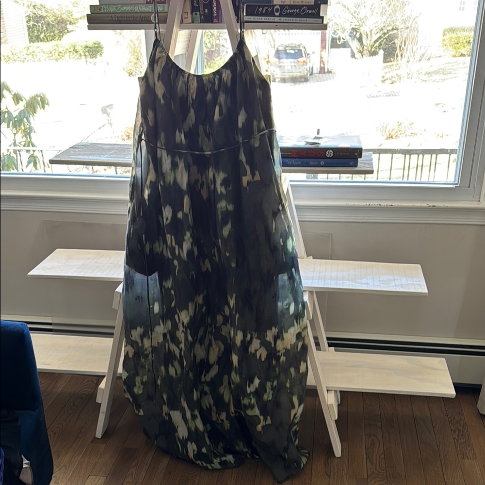 Flowy Green and Black Maxi Dress